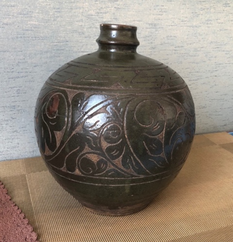 古玩陶瓷褐釉剔花嘟嚕瓶拍賣,當前價格120000元
