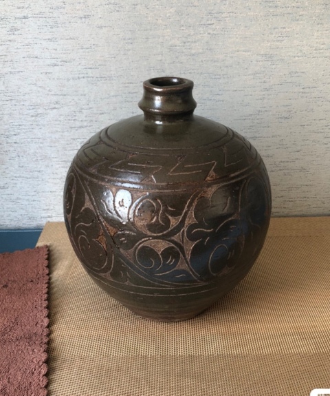 古玩陶瓷褐釉剔花嘟嚕瓶拍賣,當前價格120000元