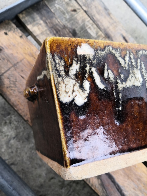 古玩陶瓷褐釉水仙盆拍賣，當前價格800元