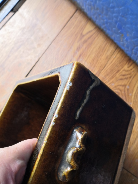 古玩陶瓷褐釉水仙盆拍賣，當前價格800元