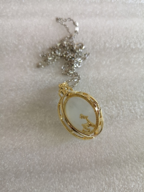古玩玉器翡翠鹿牌拍賣，當(dāng)前價(jià)格580元
