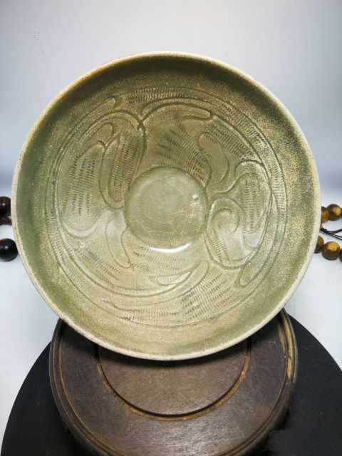 古玩陶瓷【北宋精品】同安窯珠光青瓷刻花碗拍賣，當(dāng)前價(jià)格2500元