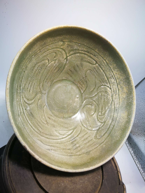 古玩陶瓷【北宋精品】同安窯珠光青瓷刻花碗拍賣，當(dāng)前價(jià)格2500元