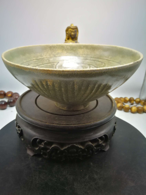 古玩陶瓷【北宋精品】同安窯珠光青瓷刻花碗拍賣，當(dāng)前價(jià)格2500元