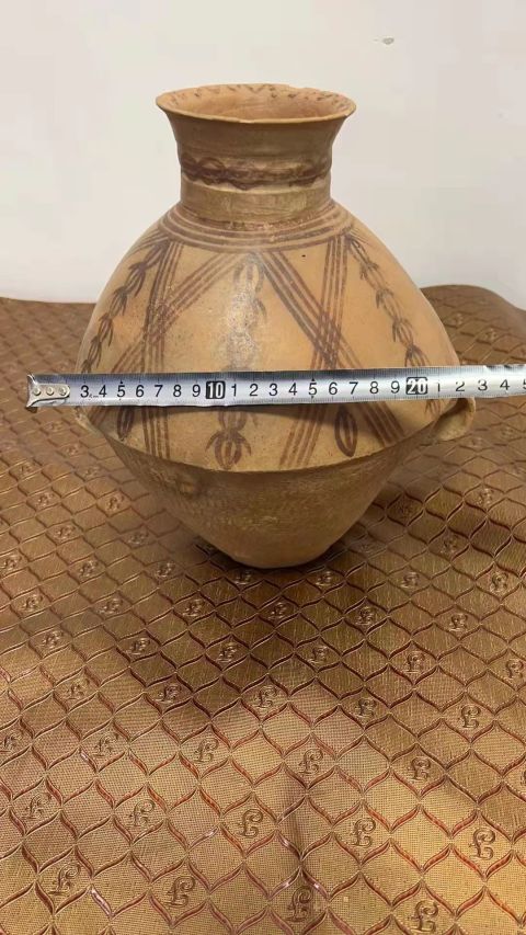 古玩陶瓷馬家窯連貝紋彩陶壺拍賣,當前價格4500元