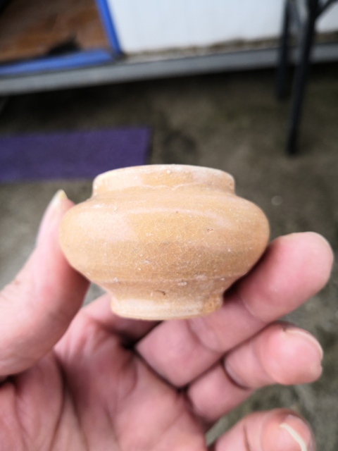 古玩陶瓷黃龍泉水盂拍賣,當(dāng)前價(jià)格2000元