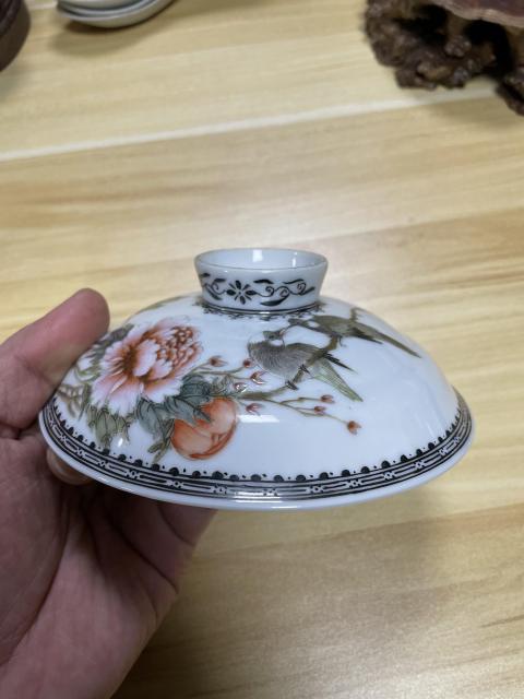 古玩陶瓷粉彩花鳥紋蓋子拍賣，當前價格1300元
