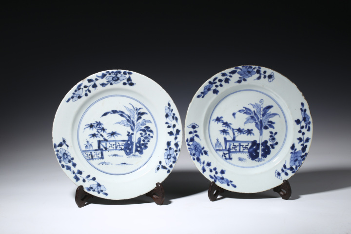 古玩陶瓷清康熙·青花竹石芭蕉紋折沿盤一對拍賣，當前價格3999元