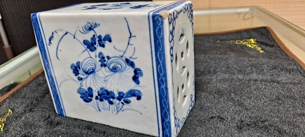 古玩陶瓷民國花卉紋青花脈診拍賣，當前價格1000元