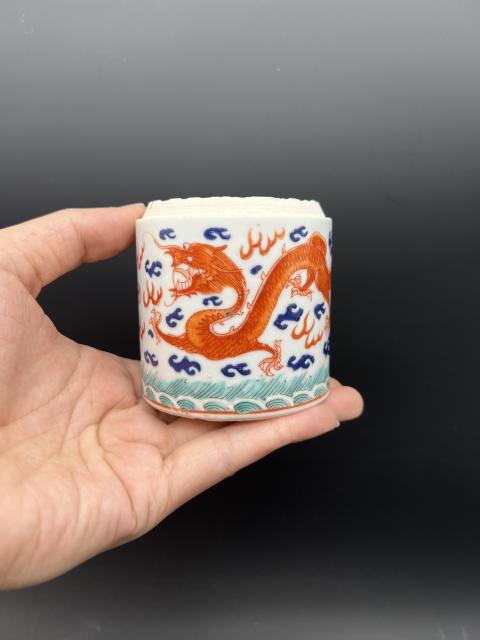 古玩陶瓷咸豐釩紅雙龍戲珠罐（掛藍(lán)料彩）拍賣，當(dāng)前價(jià)格3500元