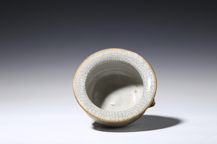 古玩陶瓷（優品）清中·哥釉獸耳爐拍賣，當前價格0元