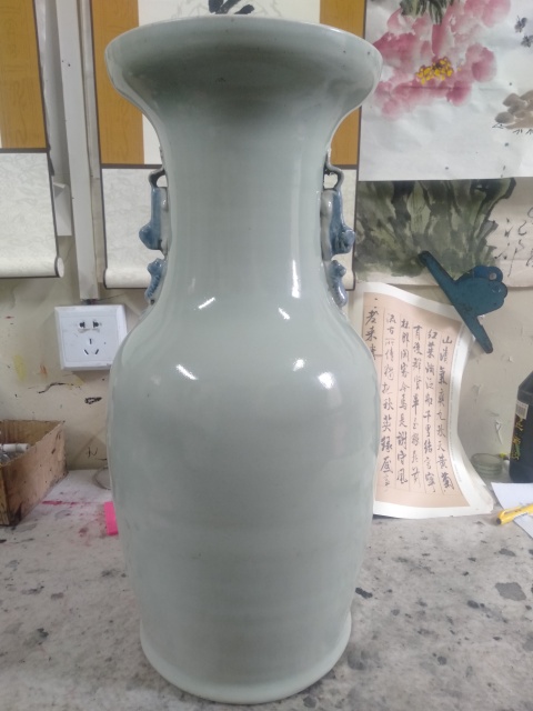 古玩陶瓷清中晚期青花堆白獅耳瓶,人物大瓶子,景德鎮(zhèn)窯口拍賣,當(dāng)前價(jià)格6888元