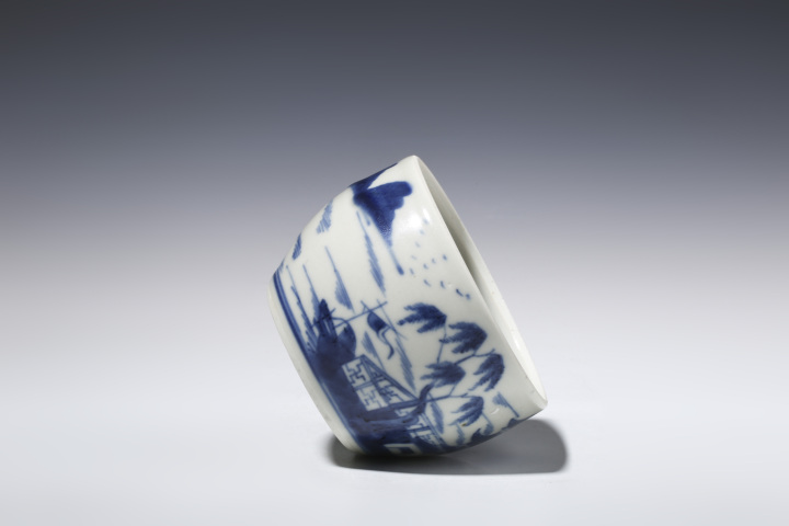 古玩陶瓷清中·青花山水樓閣紋蓋缸拍賣,當(dāng)前價(jià)格3600元