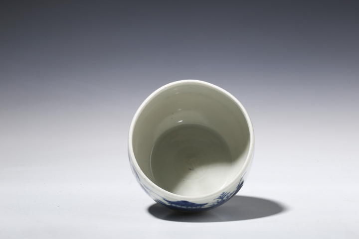 古玩陶瓷清中·青花山水樓閣紋蓋缸拍賣,當(dāng)前價(jià)格3600元