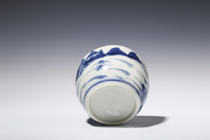 古玩陶瓷清中·青花山水樓閣紋蓋缸拍賣,當(dāng)前價(jià)格3600元
