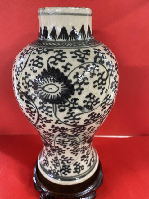 古玩陶瓷花卉紋青花雞腿蓋瓶拍賣，當前價格1740元