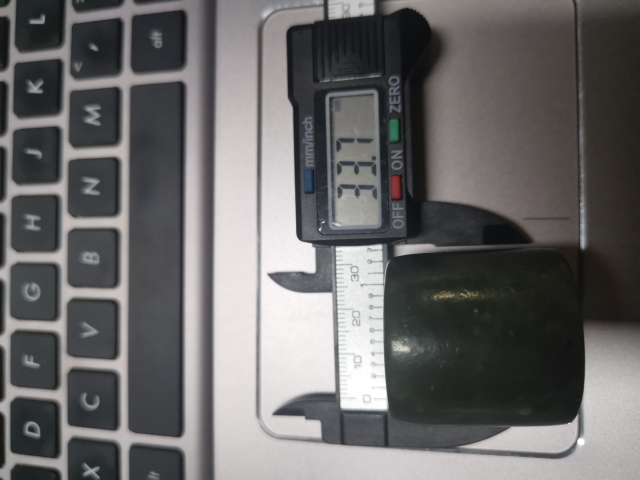 古玩玉器和田碧玉扳指拍賣，當前價格1666元
