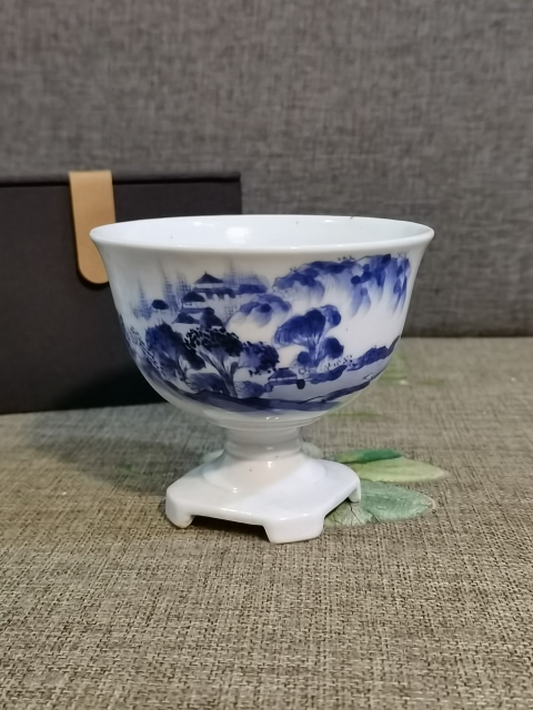 古玩陶瓷【精美高足杯】民國青花山水紋高足碗拍賣,當前價格280元