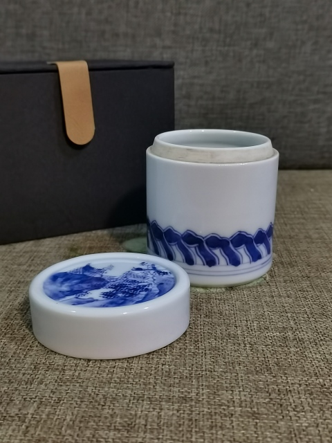 古玩陶瓷【別致茶葉罐】民國仿晚清青花個人茶葉罐拍賣,當前價格236元
