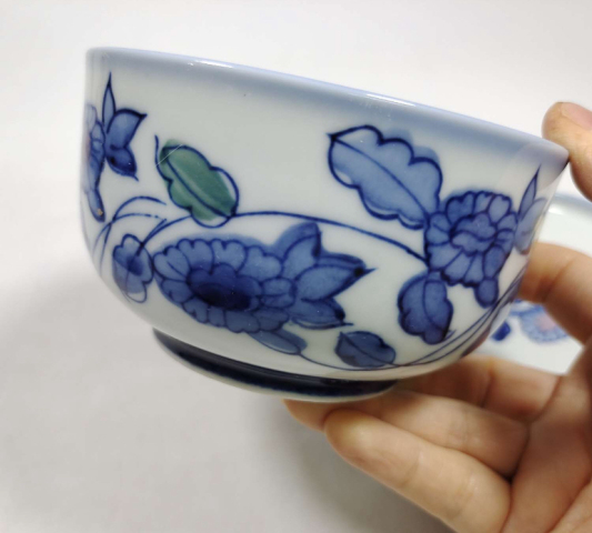 古玩陶瓷花卉紋蓋杯拍賣,當(dāng)前價(jià)格260元