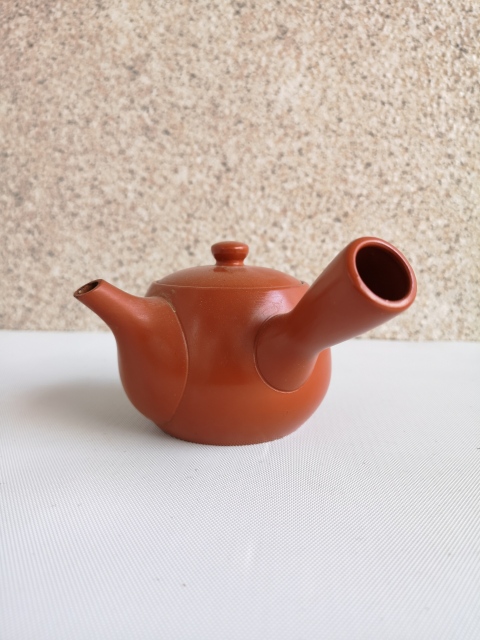 古玩陶瓷紅釉側把壺拍賣，當前價格398元