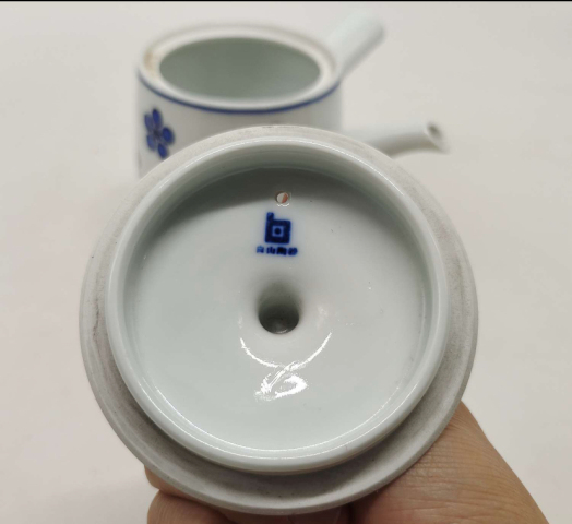 古玩陶瓷梅花壺拍賣,當前價格220元