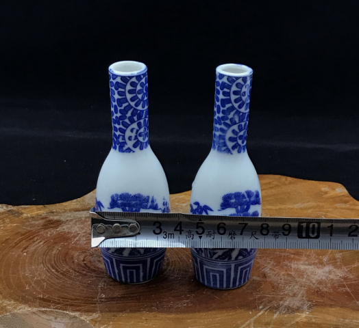 古玩陶瓷青花松梅竹瓶拍賣,當前價格220元