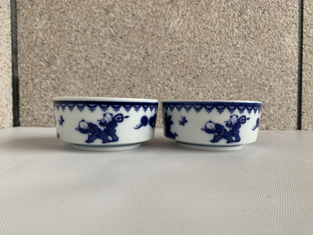 古玩陶瓷嬰戲紋青花小碗拍賣，當前價格220元