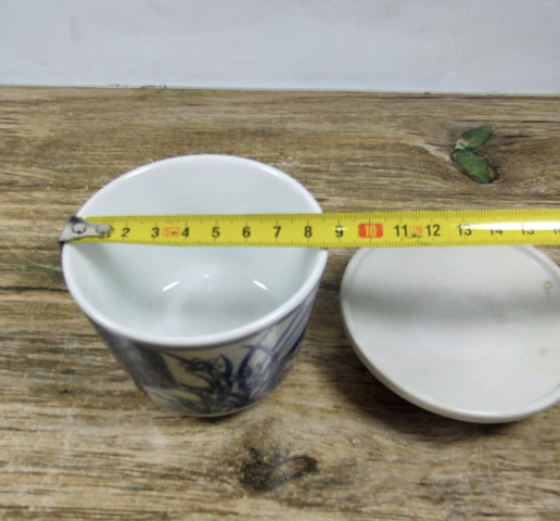 古玩陶瓷花卉紋蓋杯拍賣,當(dāng)前價格198元