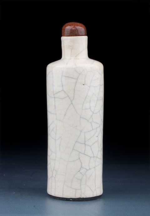 古玩陶瓷3734】清中晚期??煨瓷哥釉鼻煙壺拍賣，當前價格3000元