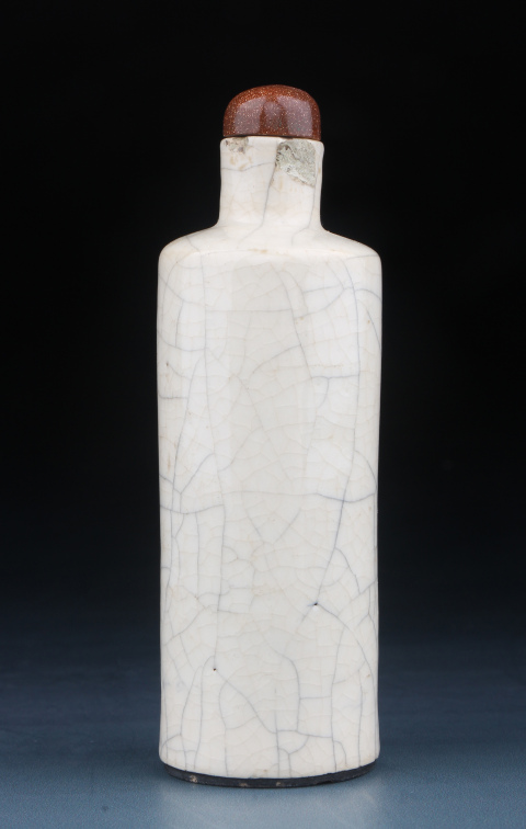 古玩陶瓷3734】清中晚期??煨瓷哥釉鼻煙壺拍賣，當前價格3000元