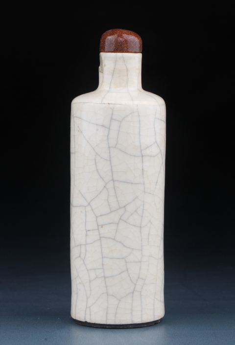 古玩陶瓷3734】清中晚期??煨瓷哥釉鼻煙壺拍賣，當前價格3000元