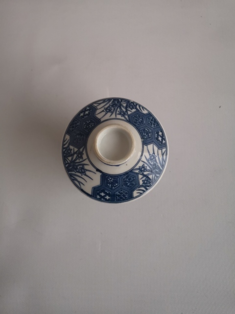古玩陶瓷花卉紋蓋杯拍賣,當(dāng)前價格198元