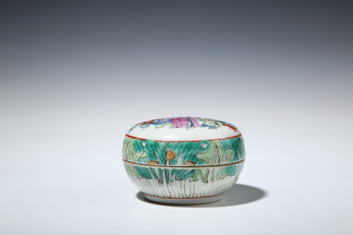 古玩陶瓷粉彩五子奪魁粉盒拍賣,當前價格2800元