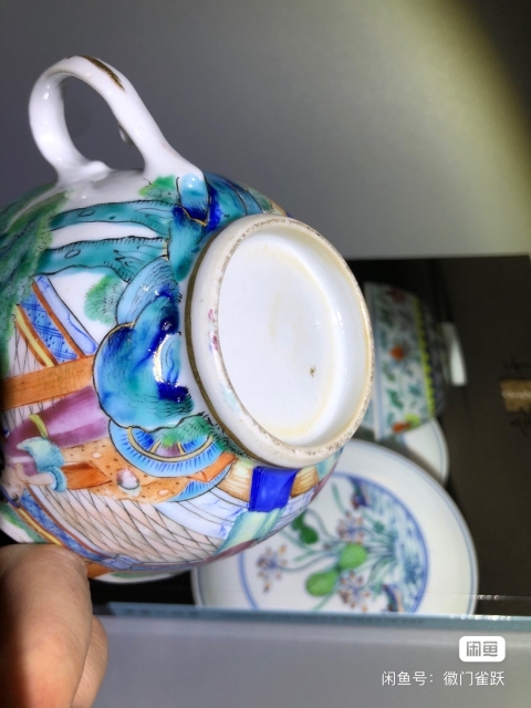 古玩陶瓷乾隆仕女紋廣彩執杯拍賣，當前價格2200元