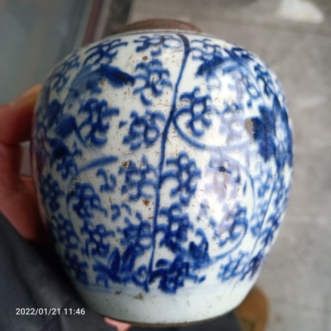 古玩陶瓷清早期花卉紋一把蓮青花罐拍賣，當前價格1999元