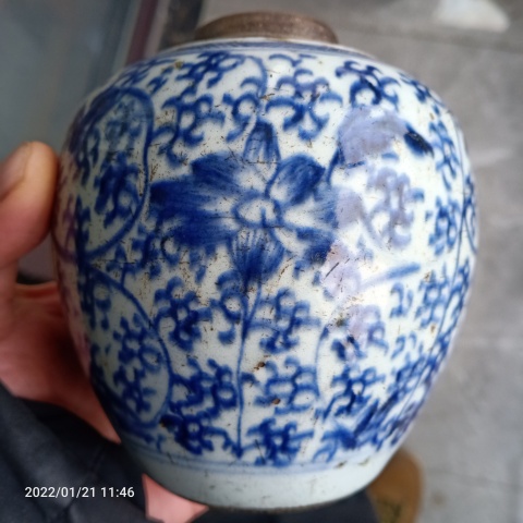 古玩陶瓷清早期花卉紋一把蓮青花罐拍賣，當前價格1999元