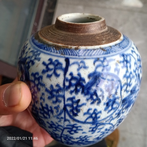 古玩陶瓷清早期花卉紋一把蓮青花罐拍賣，當前價格1999元