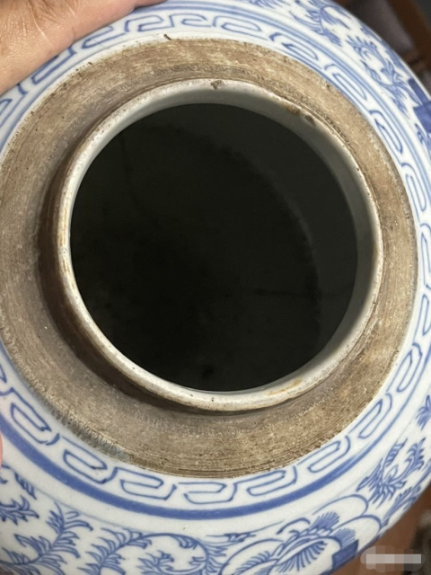 古玩陶瓷【特價(jià)處理】清中期纏枝花囍字紋青花蓋罐拍賣,當(dāng)前價(jià)格688元