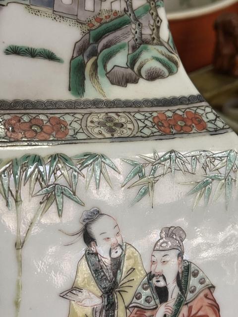 古玩陶瓷五彩竹林七賢圖六方瓶拍賣,當前價格30000元