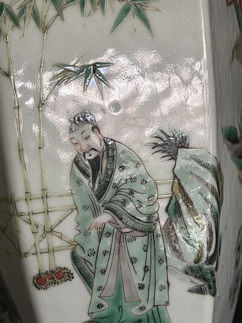 古玩陶瓷五彩竹林七賢圖六方瓶拍賣,當前價格30000元