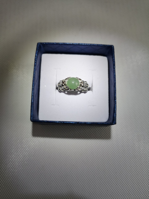 古玩玉器翡翠男戒指拍賣,當(dāng)前價格550元