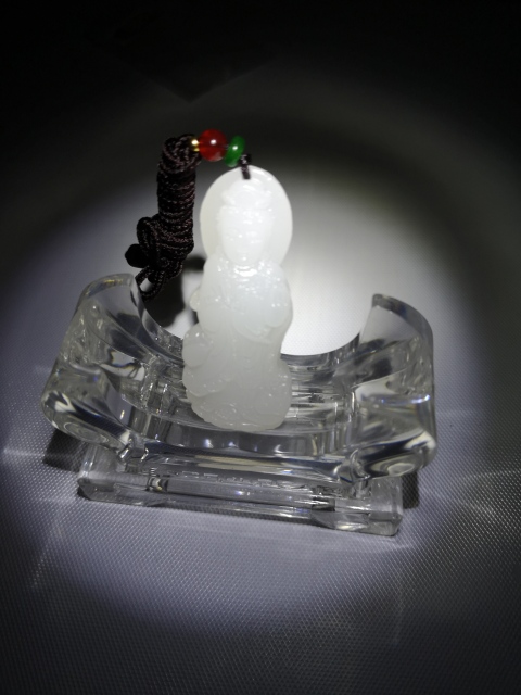 古玩玉器觀音拍賣,當前價格260元