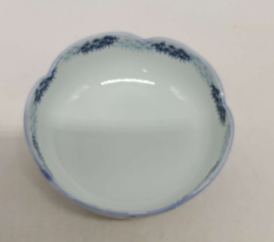 古玩陶瓷竹紋青花花口碗拍賣，當(dāng)前價(jià)格150元