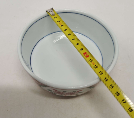 古玩陶瓷花卉紋紅綠彩碗拍賣，當前價格150元