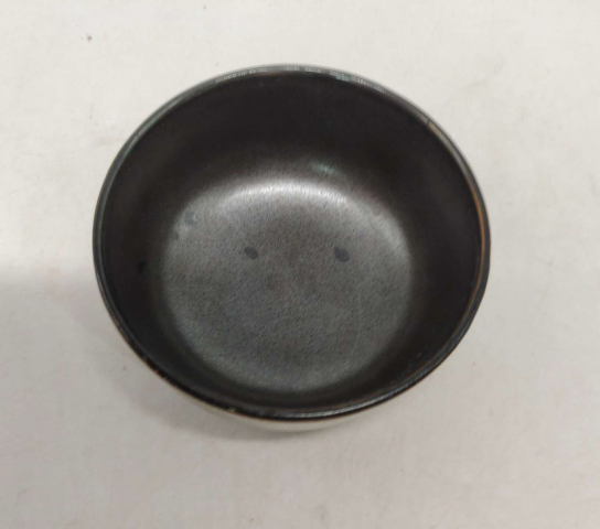 古玩陶瓷花蝶紋碗拍賣,當前價格130元