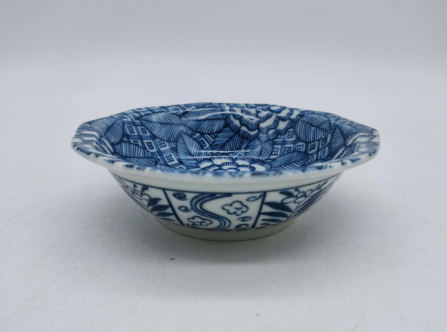 古玩陶瓷花卉紋器好折沿碗拍賣，當前價格150元