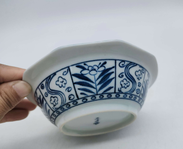 古玩陶瓷花卉紋器好折沿碗拍賣，當前價格150元