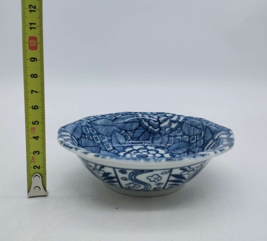 古玩陶瓷花卉紋器好折沿碗拍賣，當前價格150元