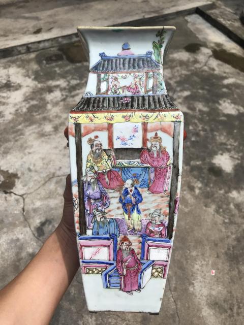 古玩陶瓷優(yōu)品清同治細(xì)路粉彩郭子儀拜壽人物四方瓶拍賣(mài)，當(dāng)前價(jià)格0元